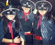 trajes de carnaval com&uacute;nes