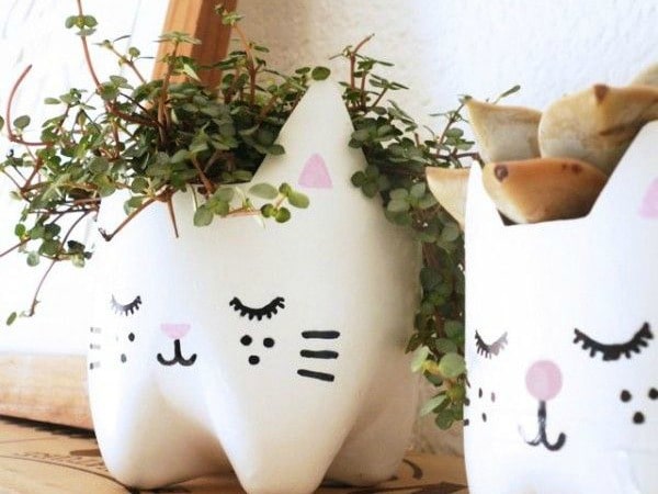 Ideas para decorar reciclando: decora tu casa con botellas de ... Jardín creativo Decoración