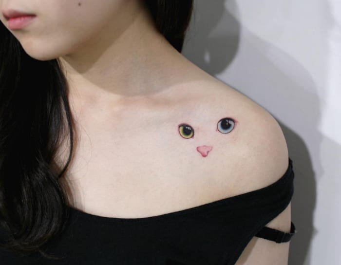 Ojos gato tatuaje