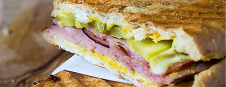 Sandwich o emparedado cubano