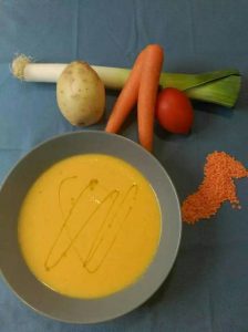 Crema vegana de lentejas rojas