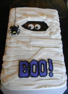 Tarta para Halloween de momia fácil