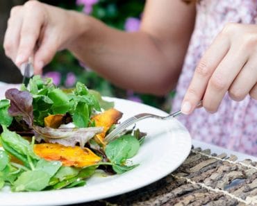 7 Ensaladas riquísimas y fáciles que, además, te ayudarán a adelgazar