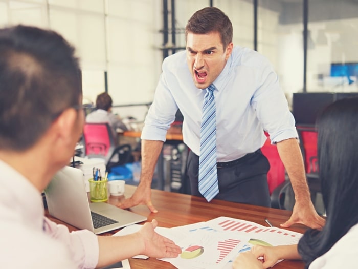 Lider Negativo 13 Señales de que estás con un mal líder - Liderazgo