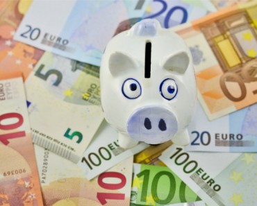 Las cajas de ahorro alemanas y españolas