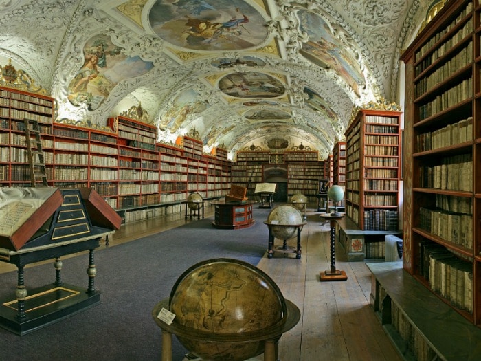 biblioteca-antigua