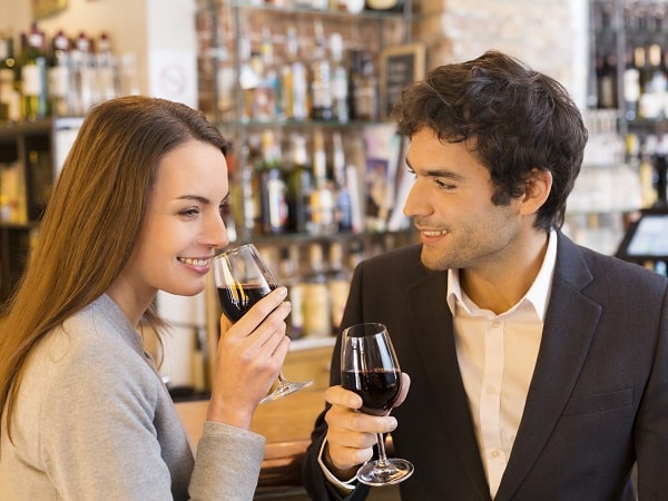 ¿Por qué Aries y Géminis se divierten tanto juntos? pareja, salir de copas