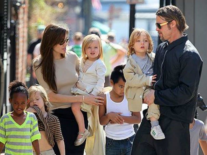 La Familia Pitt Jolie al completo