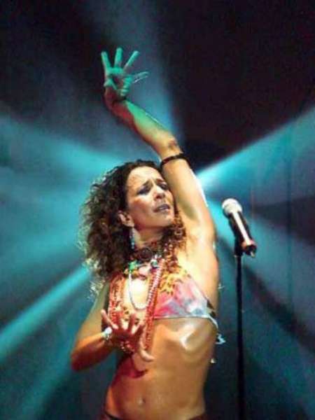 Rosario Flores cantante