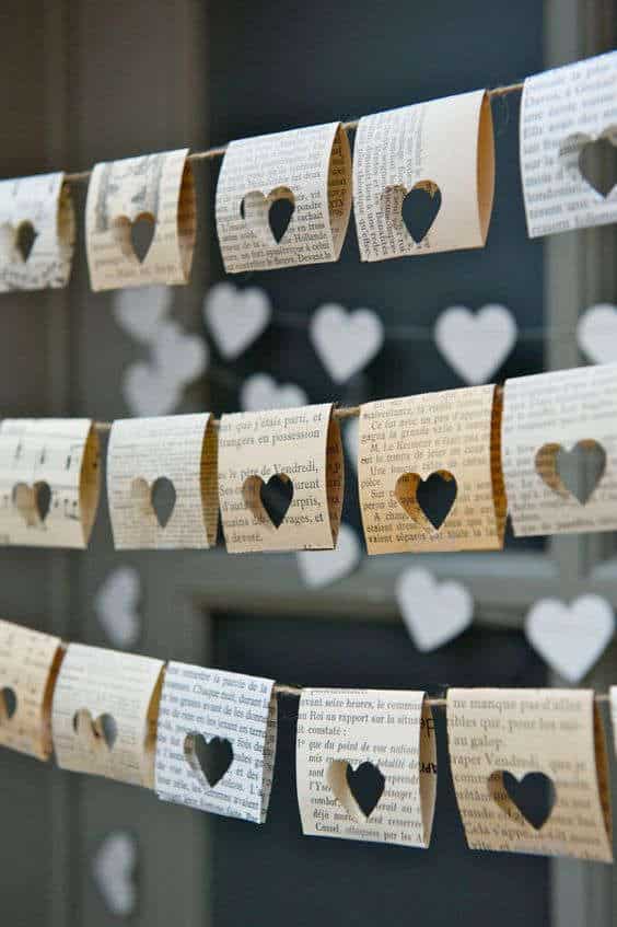 Guirnalda fácil de corazones de papel