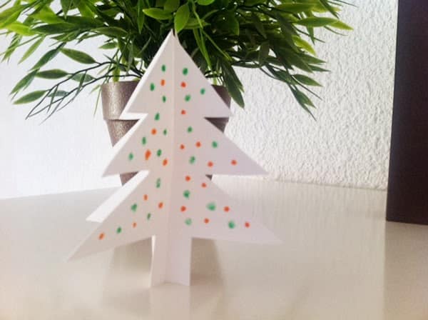 cómo hacer un árbol de Navidad de cartulina
