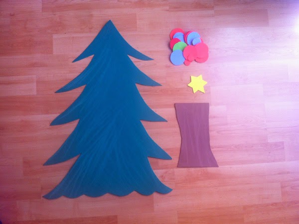 hacer árbol de navidad de goma eva
