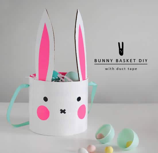 Manualidade de Pascua para niños: cesta de cartón con forma de conejito