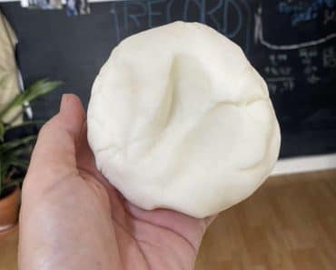 Cómo hacer pasta de modelar casera con harina y bicarbonato