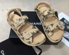 Dad-sandals-Chanel