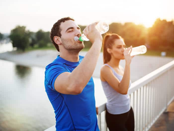 Acelerar metabolismo: beber agua