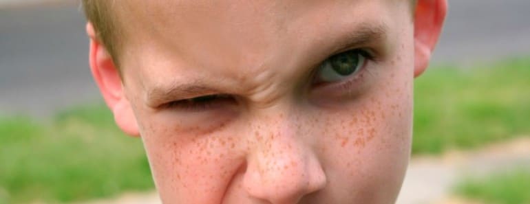 Cómo evitar que los niños se muerdan las uñas