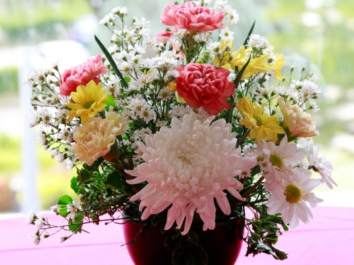 flower vase arrangement