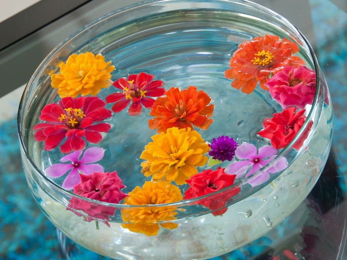 Flores flotando decoración