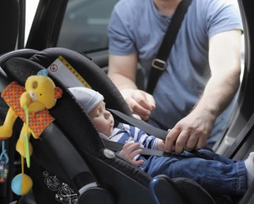 Una aplicación de móvil evita que te olvides al bebé dentro del coche