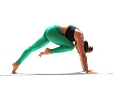 6 posturas de yoga ideales para fortalecer el tronco