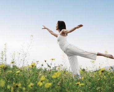 3 posturas de yoga para combatir la ansiedad
