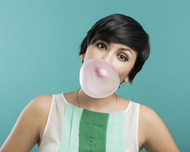 5 Beneficios sorprendentes de masticar chicle