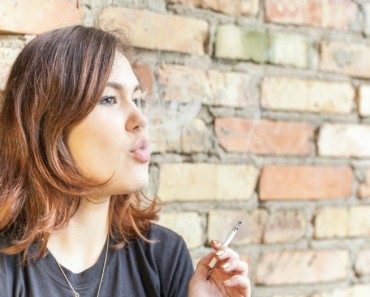 Fumar puede adelantar el comienzo de la menopausia