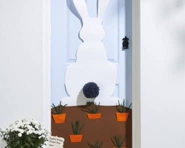 Decoración de Pascua para la puerta de la entrada