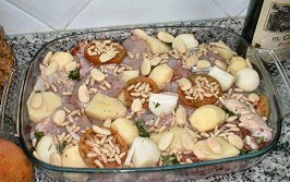 chicken with almonds ant pinenuts