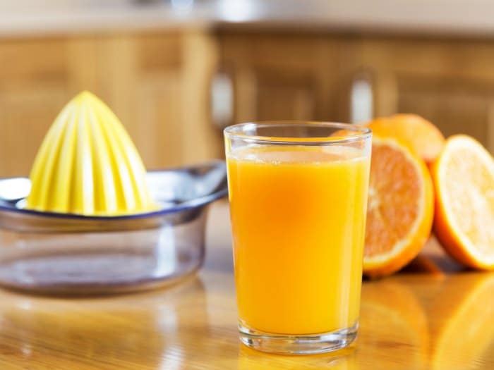 Buenos días, tardes, noches. - Página 4 Vitaminas-zumo-naranja-euroresidentes