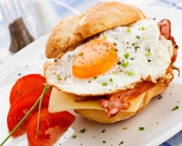 Los huevos son ricos en grasas saturadas