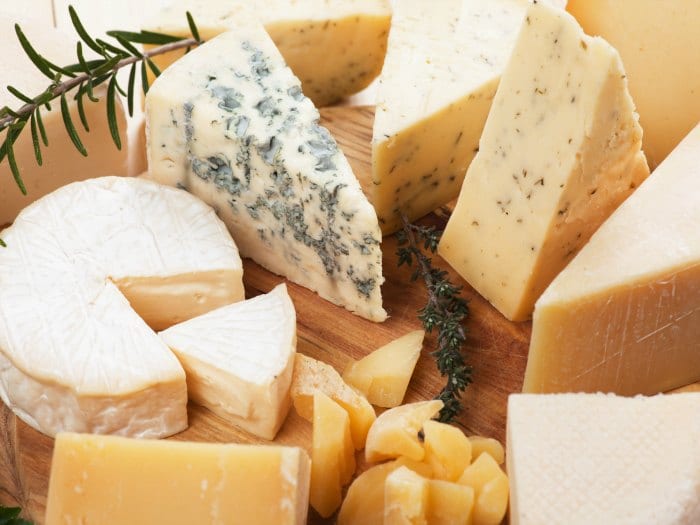Comer queso no aumenta el colesterol