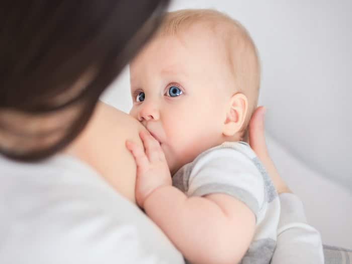 Cuánto más tiempo amamantes, menos riesgo de cáncer de mama