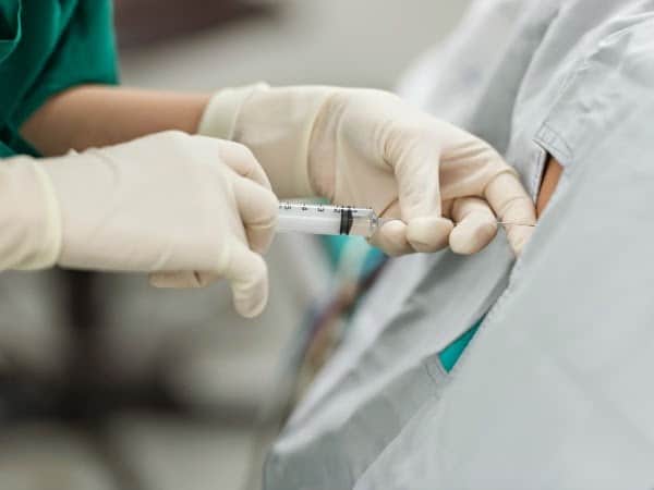 ¿Puede haber complicaciones con la anestesia epidural?