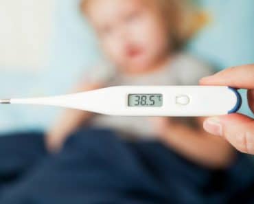 ¿Sabes qué hacer si tu hijo tiene fiebre?