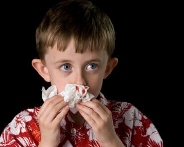 Qué hacer cuando a un niño le sangra la nariz