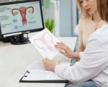 ¿Necesito realizar revisiones ginecológicas después de la menopausia?