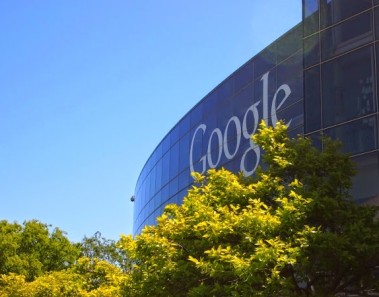 La Unión Europea presentará cargos formales contra Google por violar las leyes antimonopolio