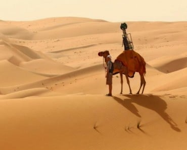 Google Street View recorre el desierto gracias a un camello