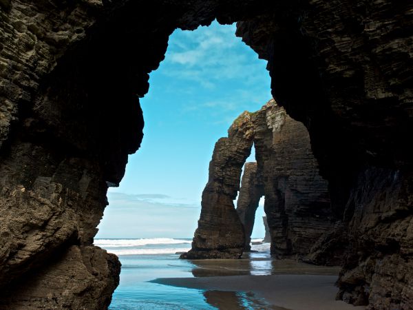 Playa de las Catedrales, Las Mariñas