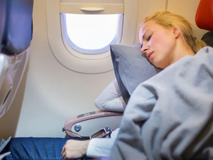Consejos  para dormir en el avión