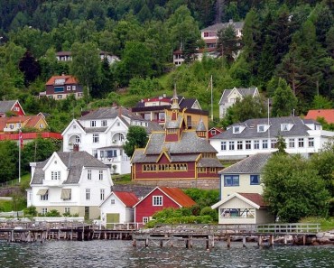 Bergen y Balestrand, petróleo y bosques llenos de hongos de todos los colores