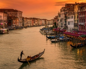 No cometas el ERROR de visitar Venecia en verano...