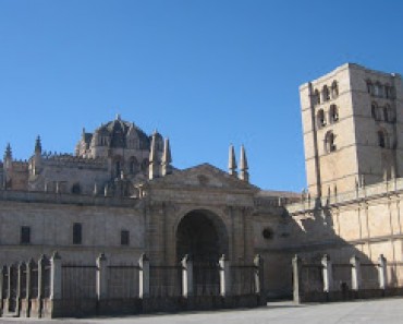 Zamora. Románica y modernista